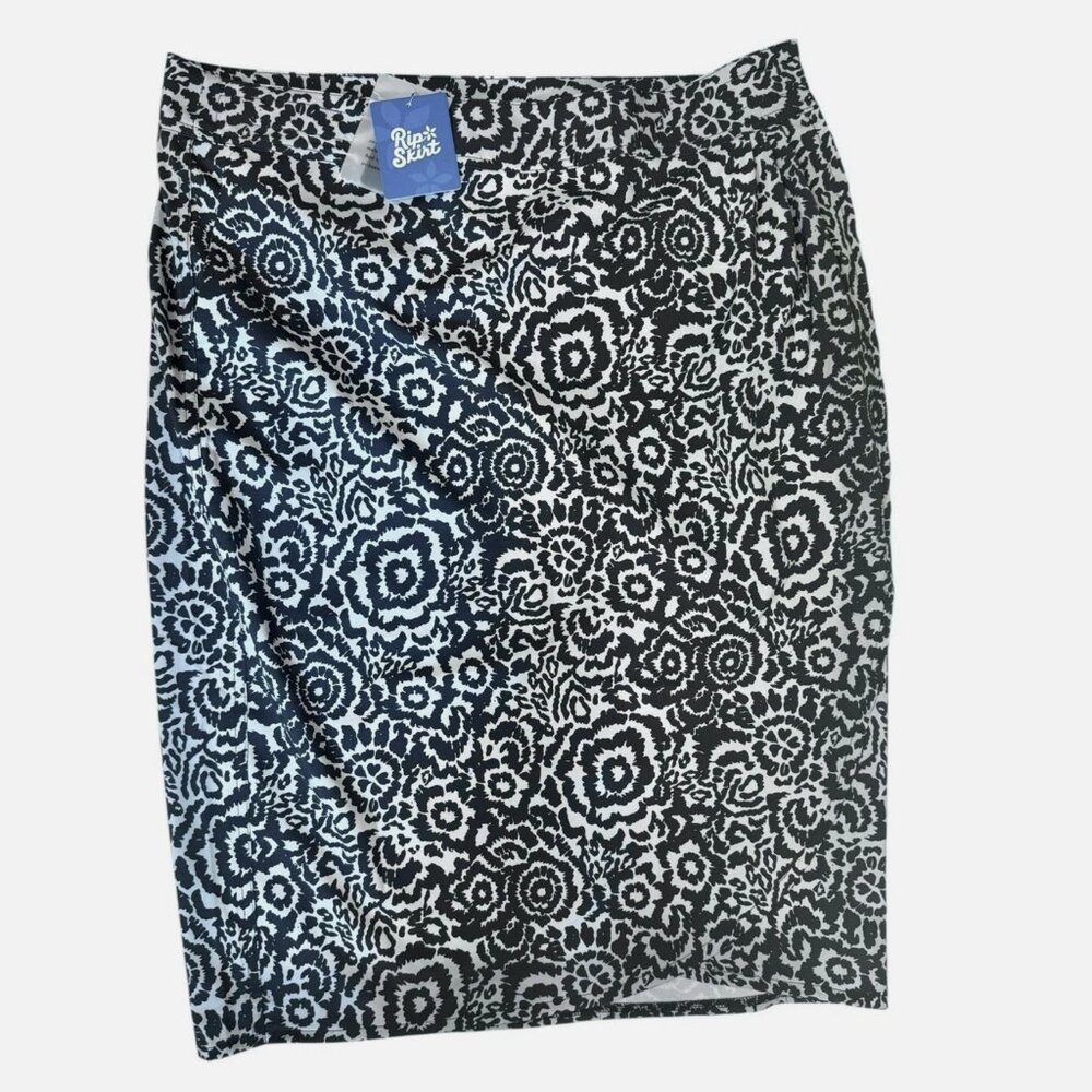 RipSkirt Hawaii NWT Nightblooms Black Floral Print Wrap Knee Skirt Women size L